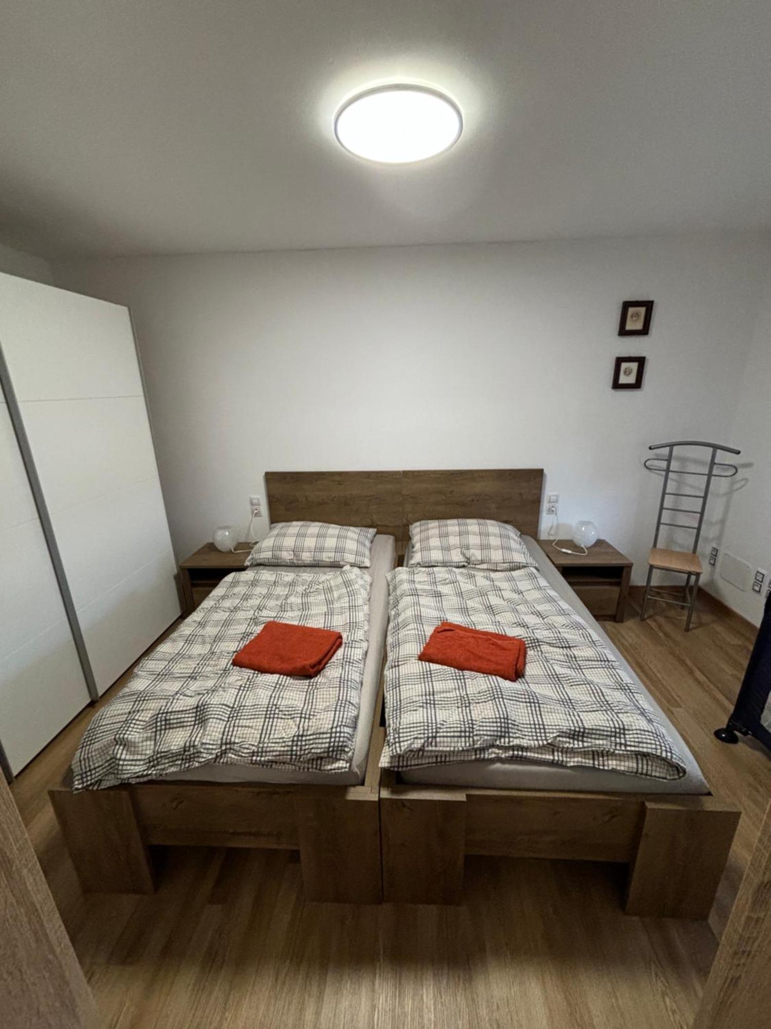 Apartmán pod kostelem Strazov Exterior foto